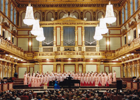 オーストリア「ウィーン世界合唱フェスティバル」ウィーン楽友協会 大ホール（2002年）